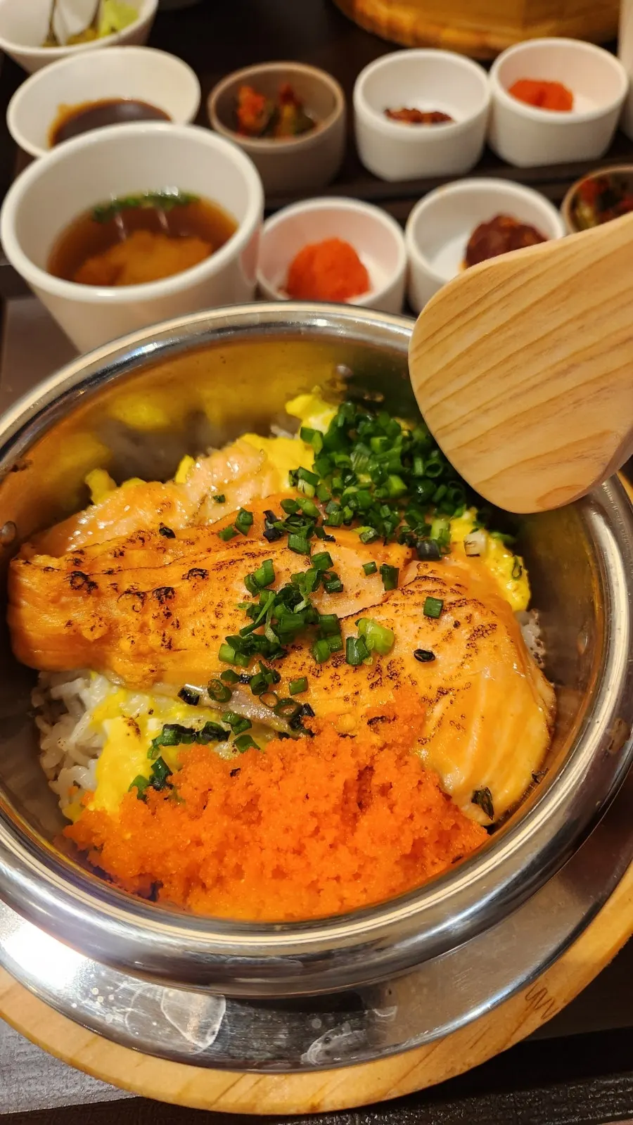Salmon soboru sotbap mixed according to the instruction card