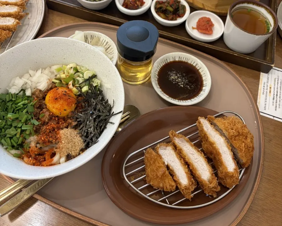 Finishing the meal with jeotgal on nurungji