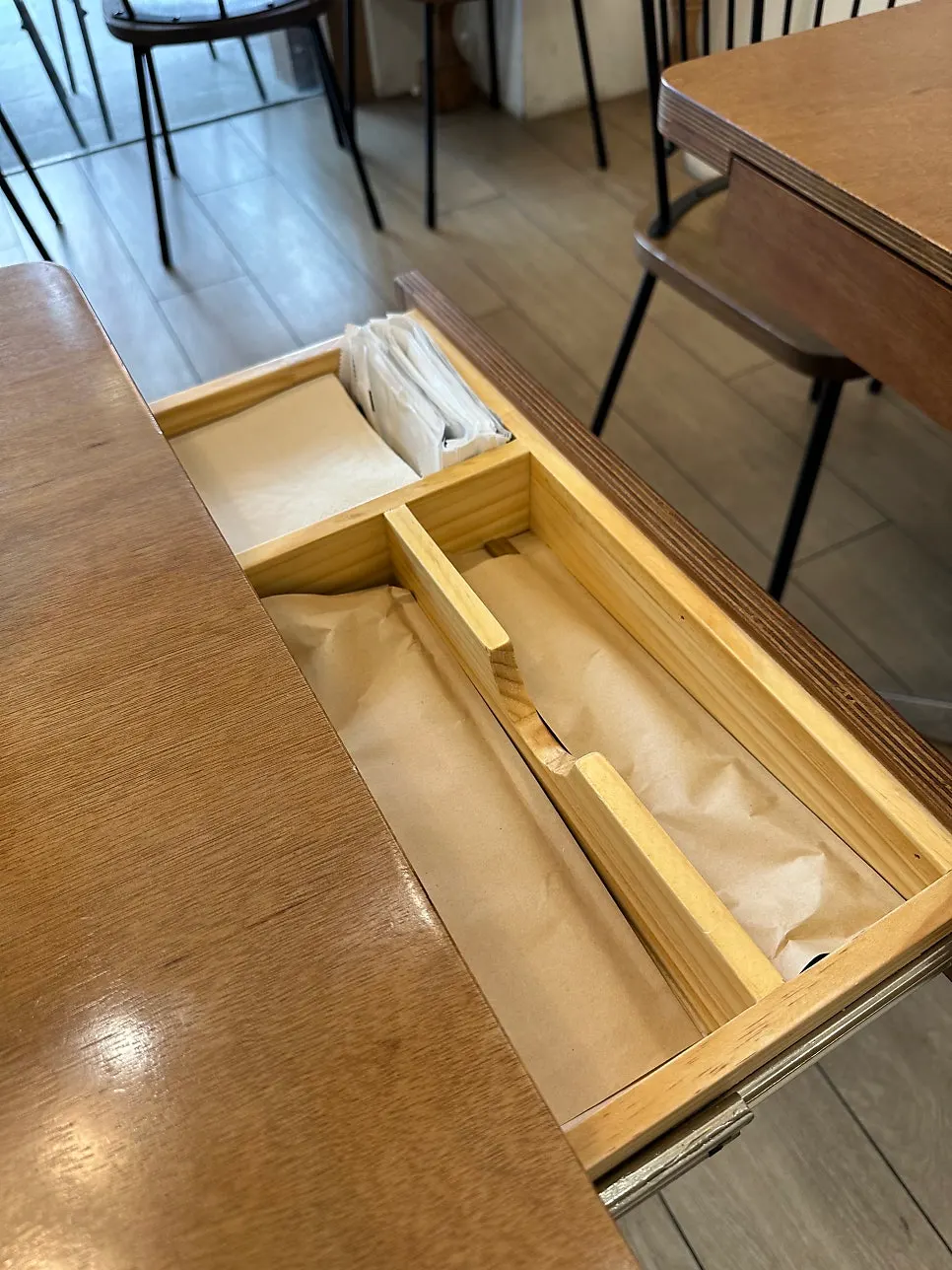 하나씩 개별 포장된 수저