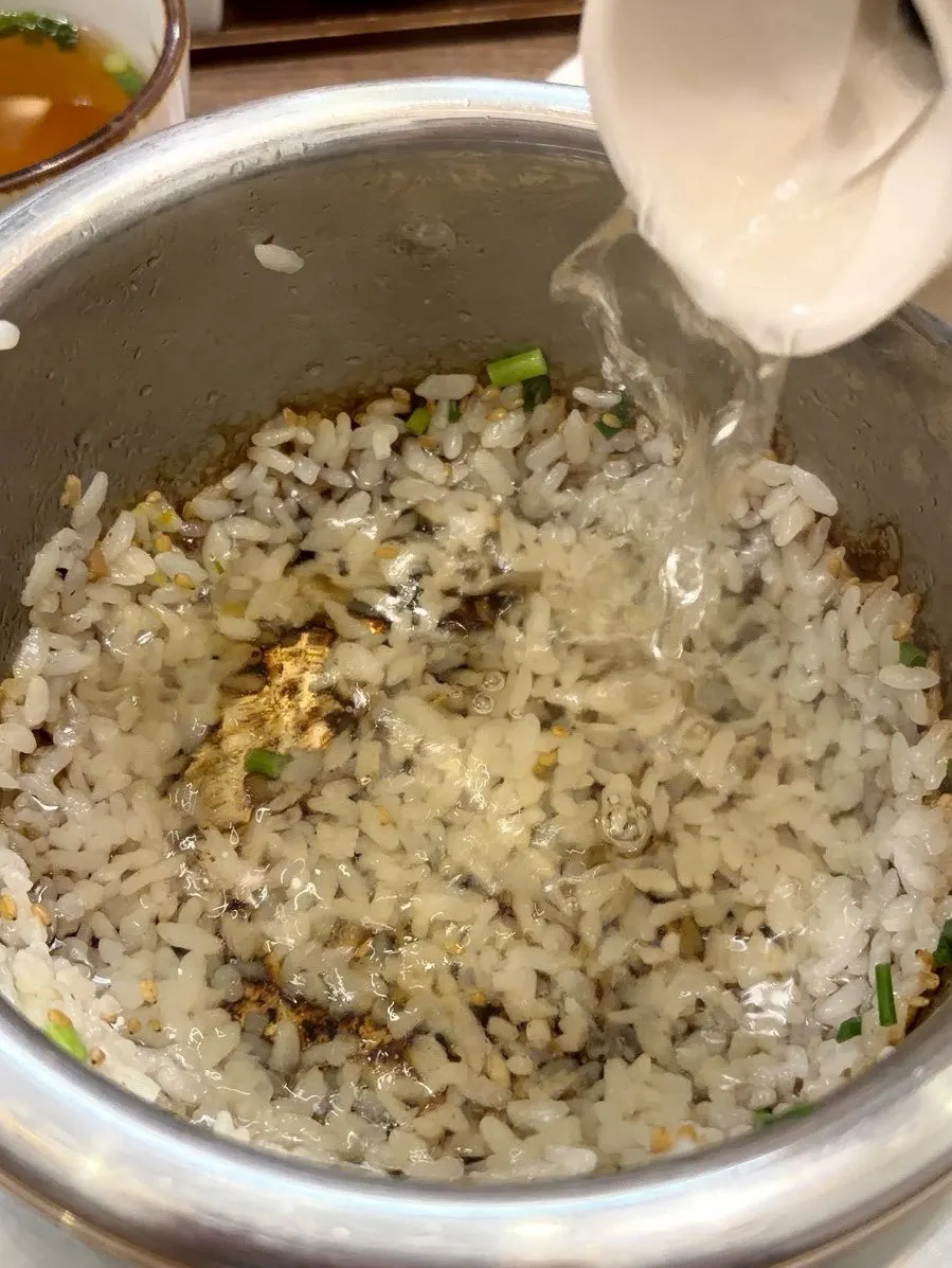 Mushroom pot rice mixed with scallion soy sauce