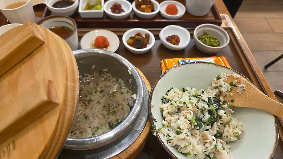 고메무이 송파문정 솥밥 마무리 한 그릇