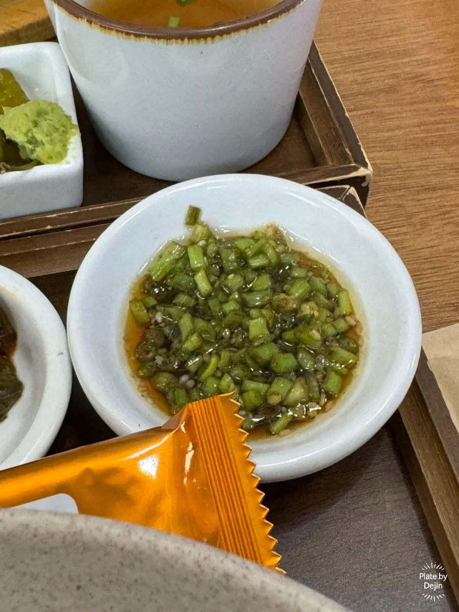 Soy sauce served with the sea bream pot rice