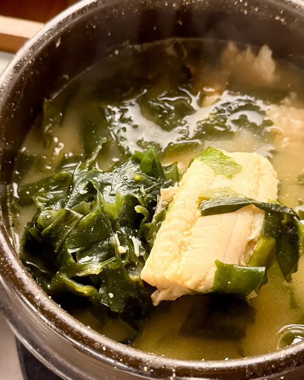 Kimchi and a seaweed soup meal