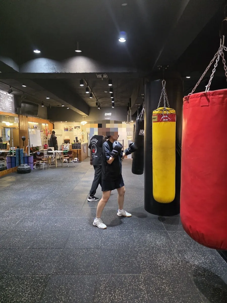 성록복싱짐 복싱 자세 지도 장면