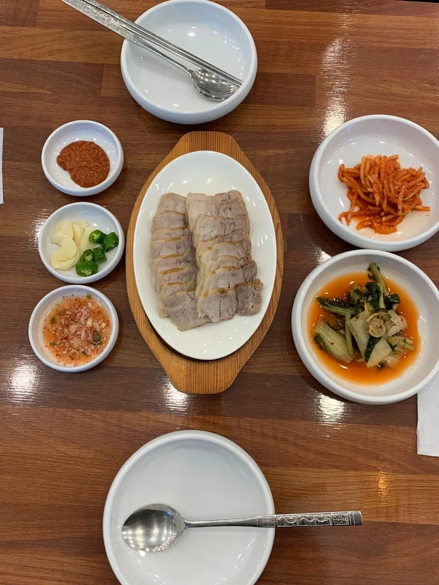 봉평고향막국수 수육 한 접시