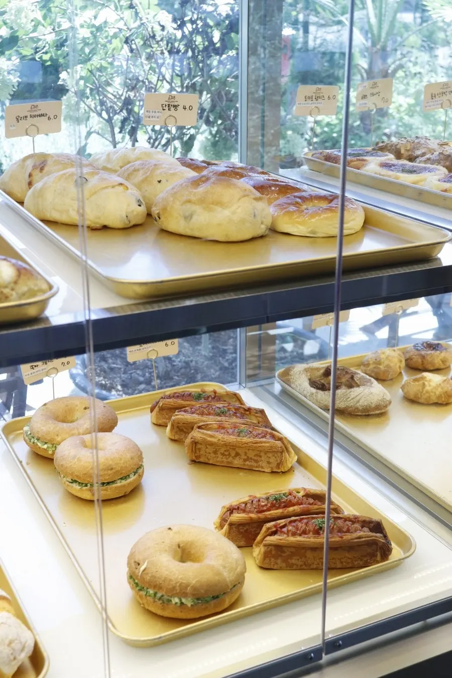 Bread lineup at Baedagol Bakery House