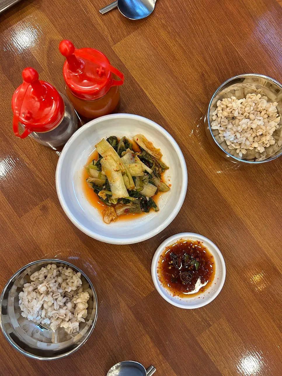 식전에 나온 따뜻한 면수
