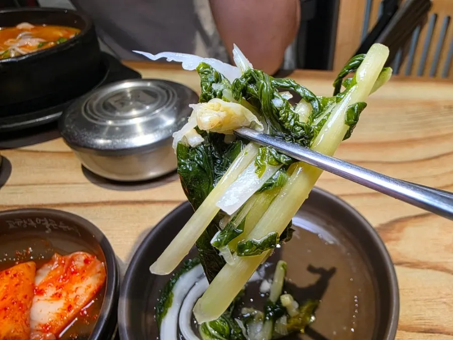 Somyeon mixed into dried pollack hangover soup