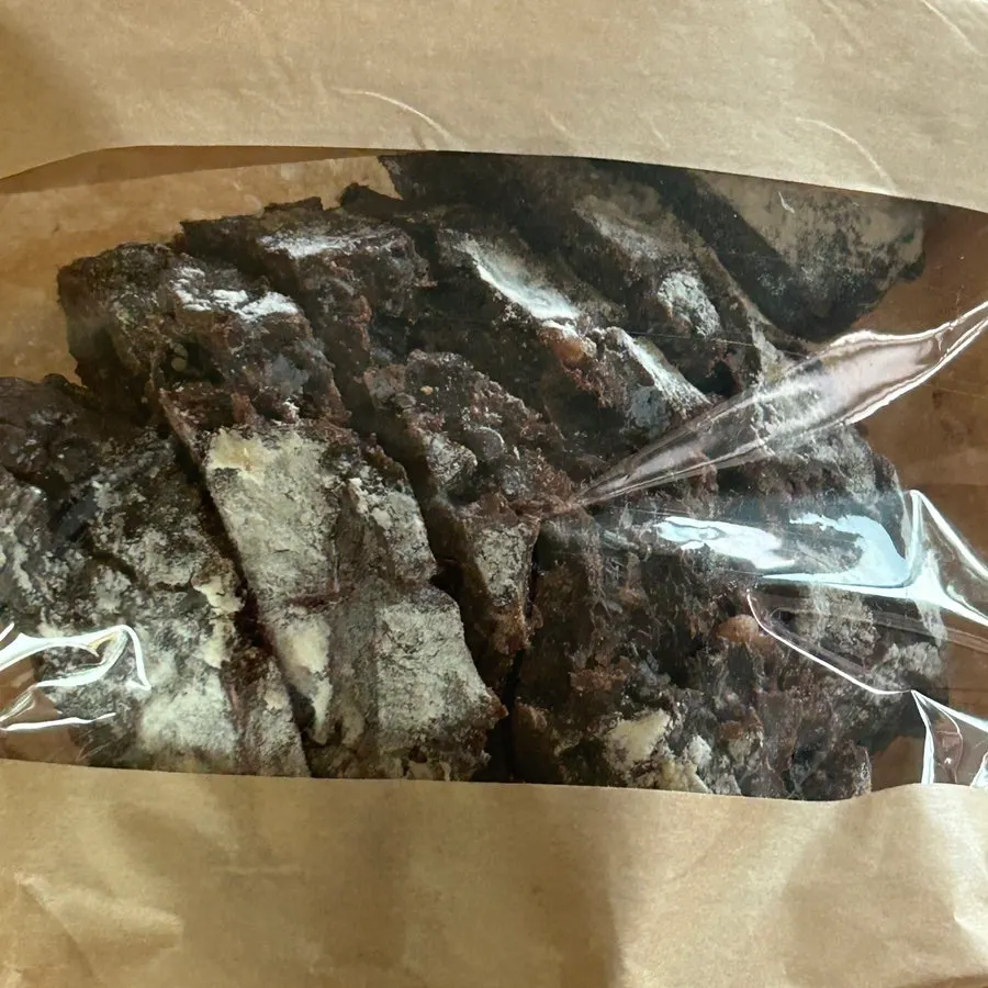 먹기 좋게 잘라 준 쇼콜라바게트