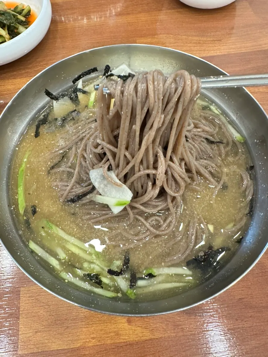 Bibim-makguksu noodles mixed with sauce