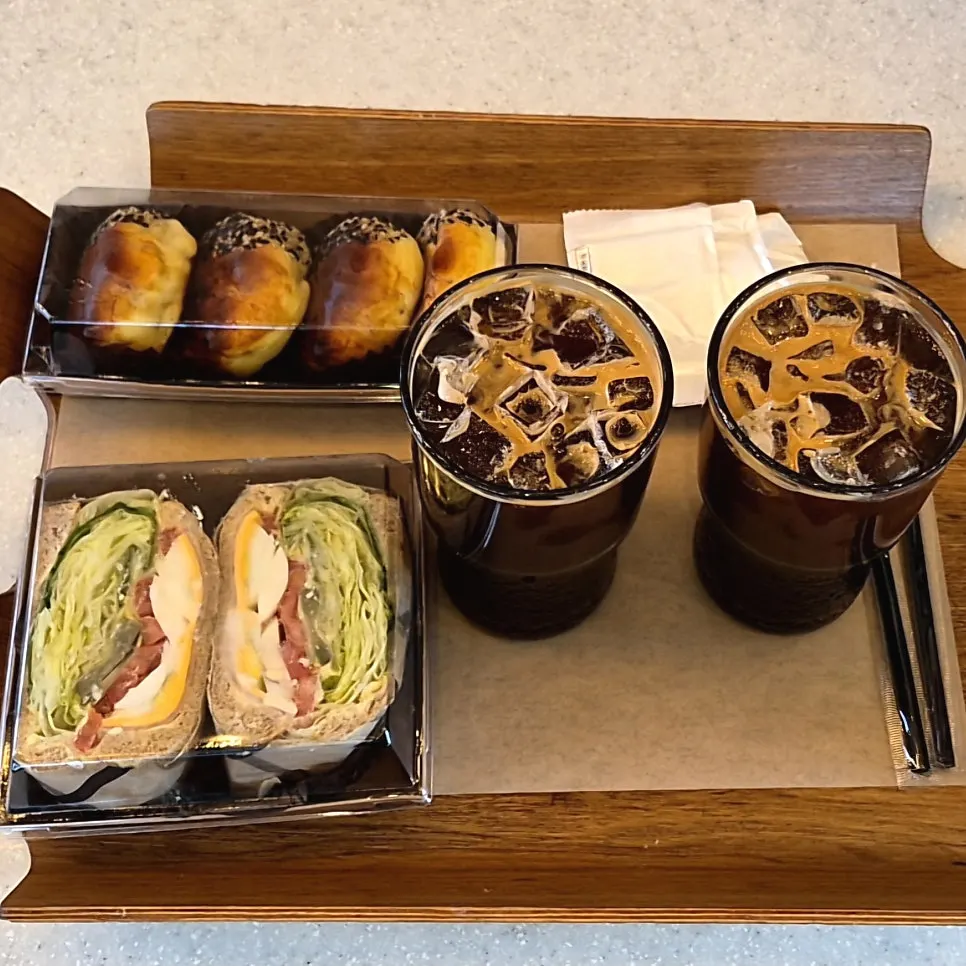 Self-service bar items at Pine Terrace