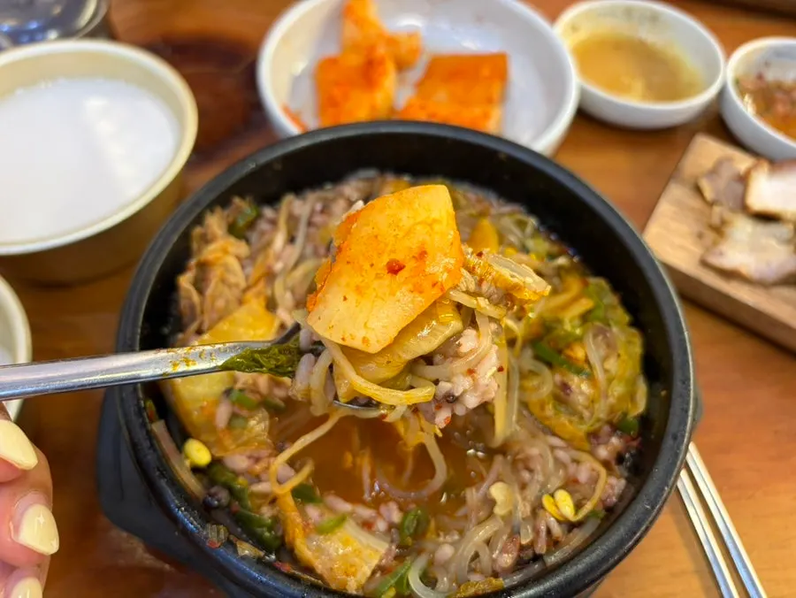 Haejangguk served with garlic sauce