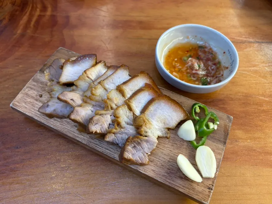 Offal soup enjoyed with sauce