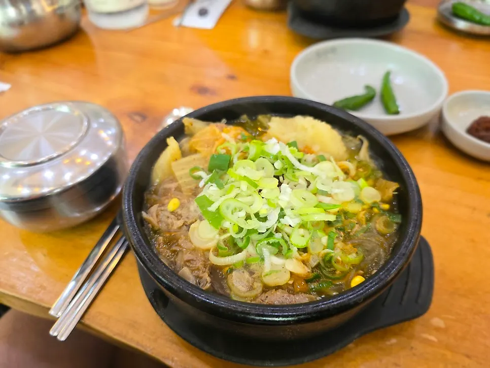 Finely minced garlic and haejangguk