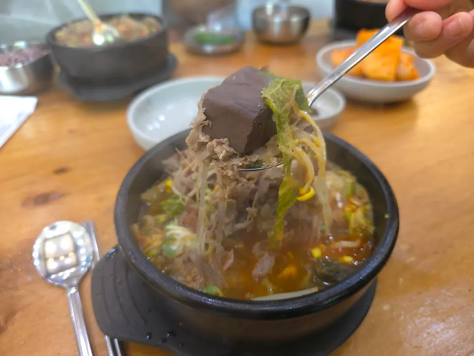 Seonji eaten with broth