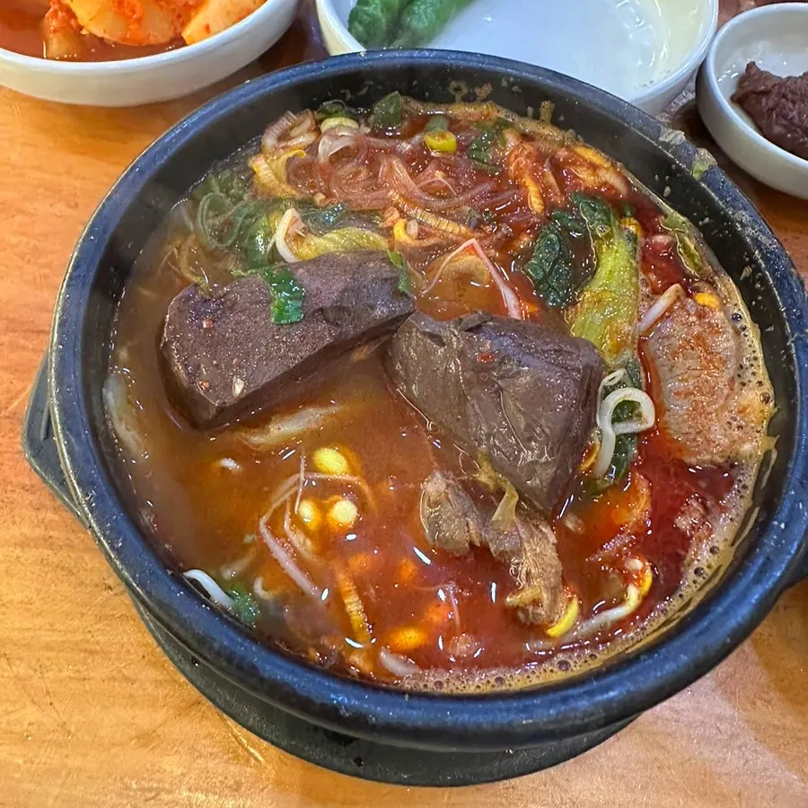 다대기가 들어간 해장국