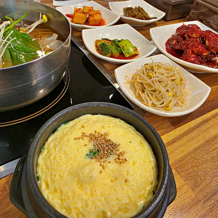 성인 2인 기준 간장게장 한상 차림