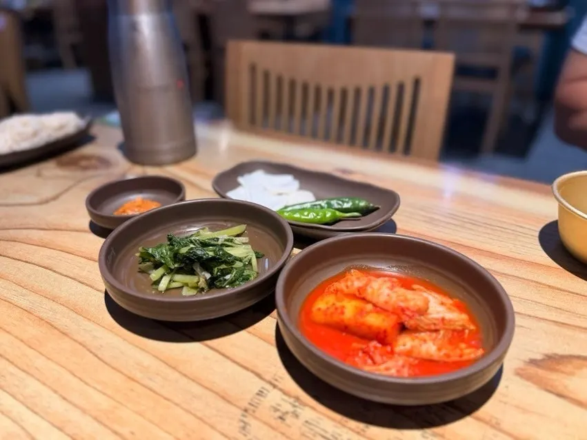 순순대국정식의 기본 찬 구성