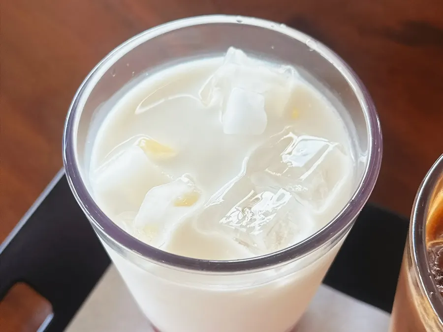 Strawberry latte with no coffee in it