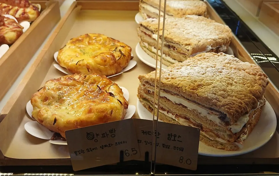 Pine Terrace's sandwich corner