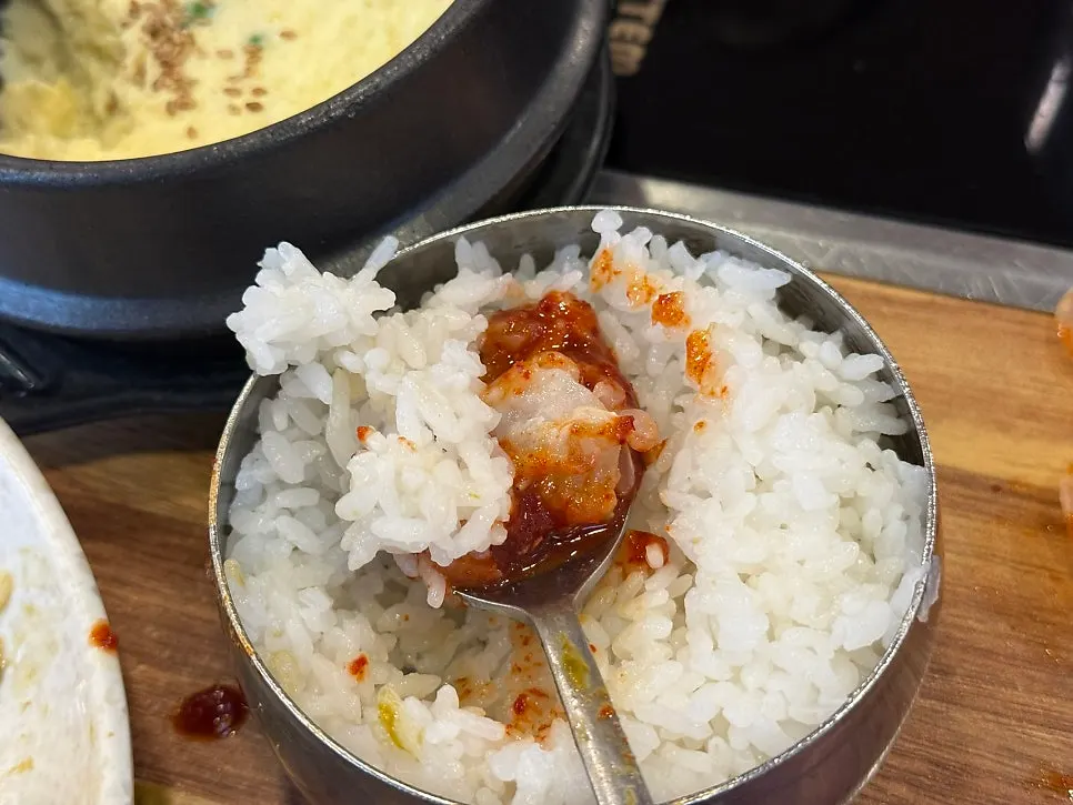 밥과 함께 먹는 양념게장