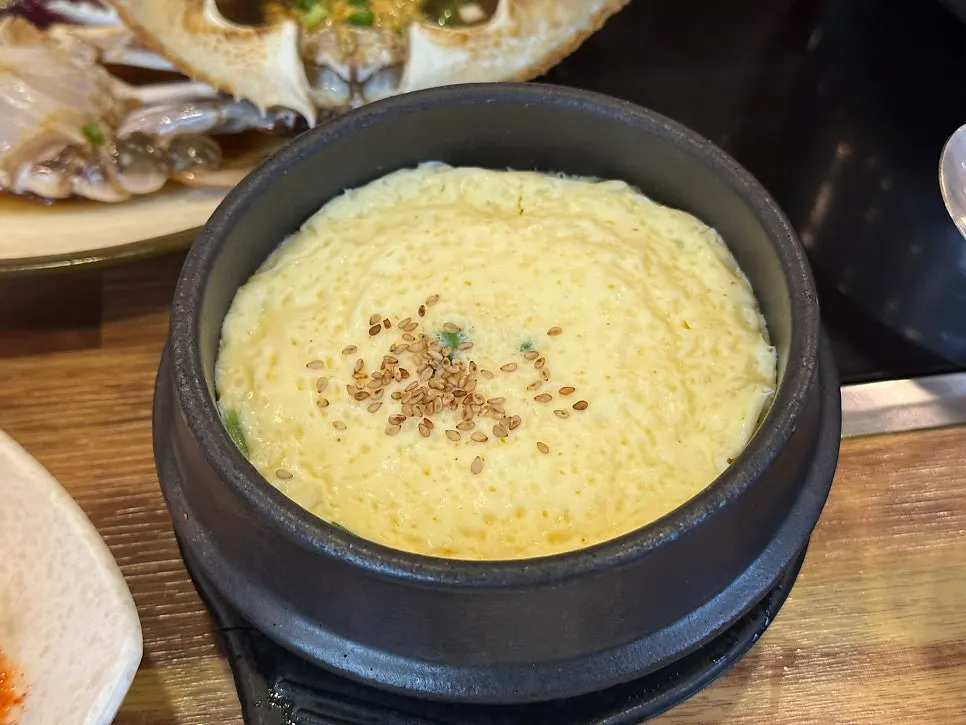 게장과 곁들인 밥 한 술
