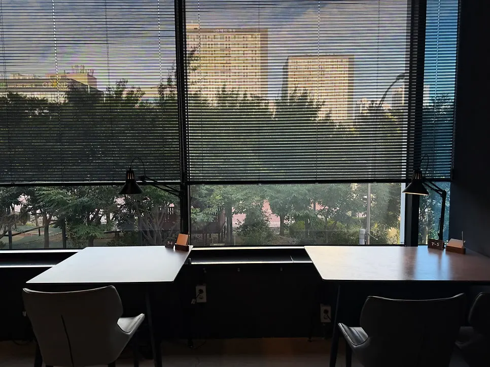 Single seat set up by the window