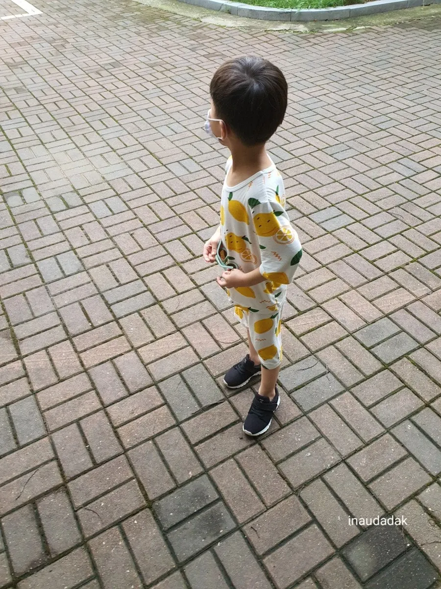 Child’s sunglasses style for outings