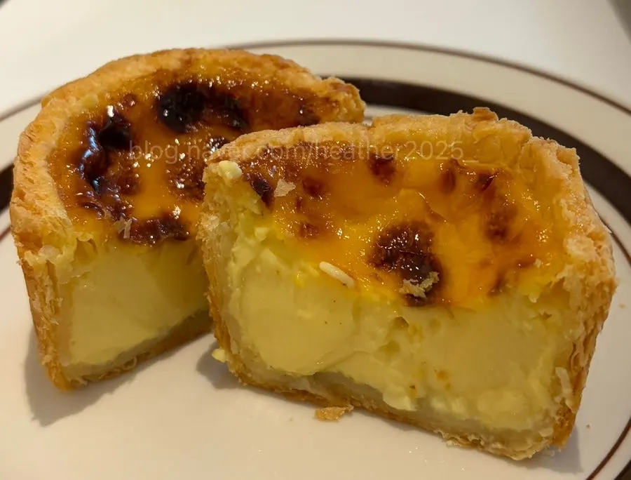 Egg tart with vanilla bean filling