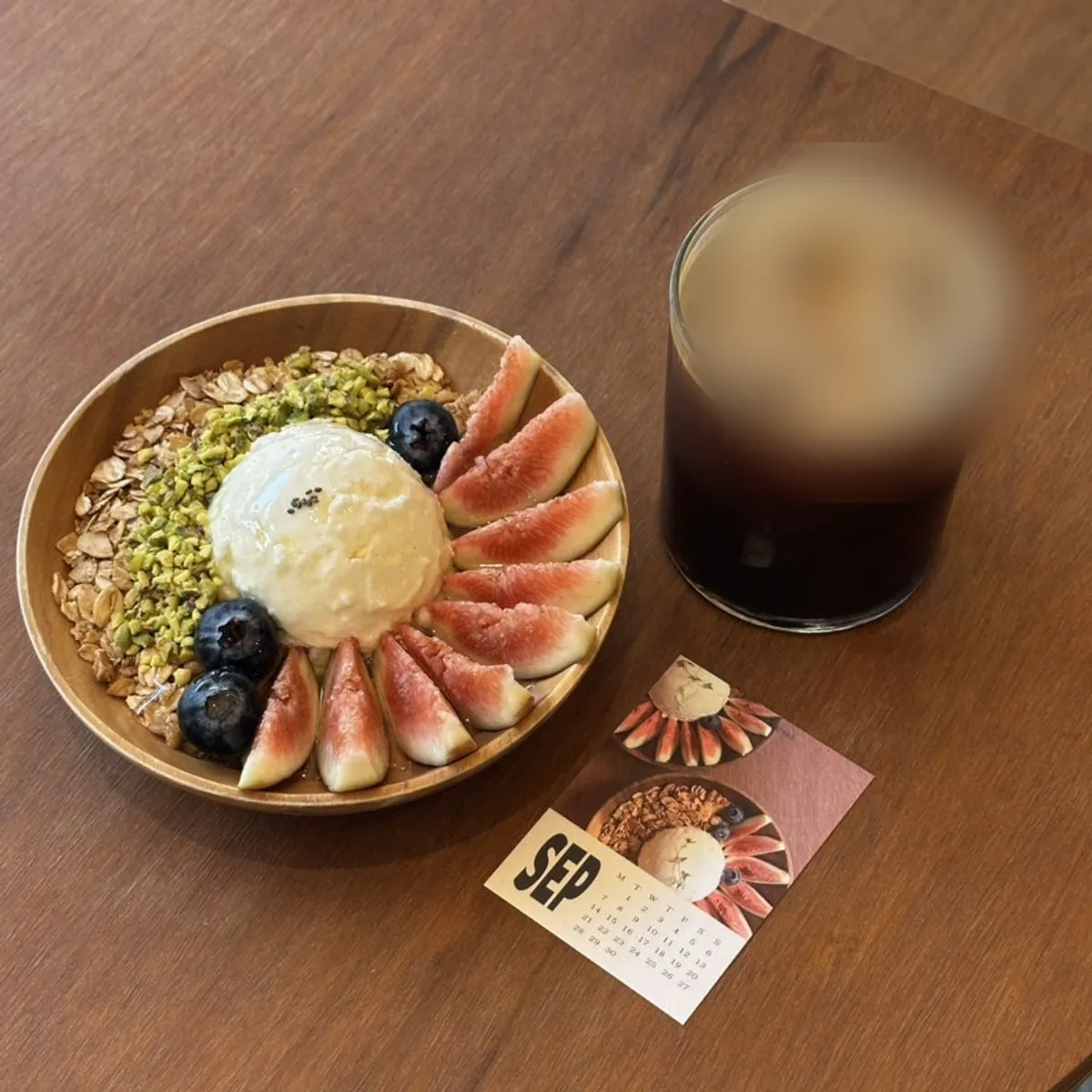 Fig-topped Greek yogurt bowl, dessert size
