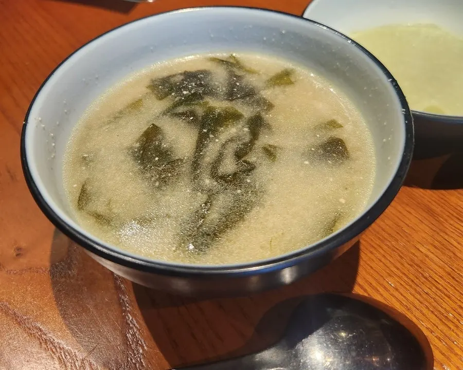 Side dishes served alongside the meat
