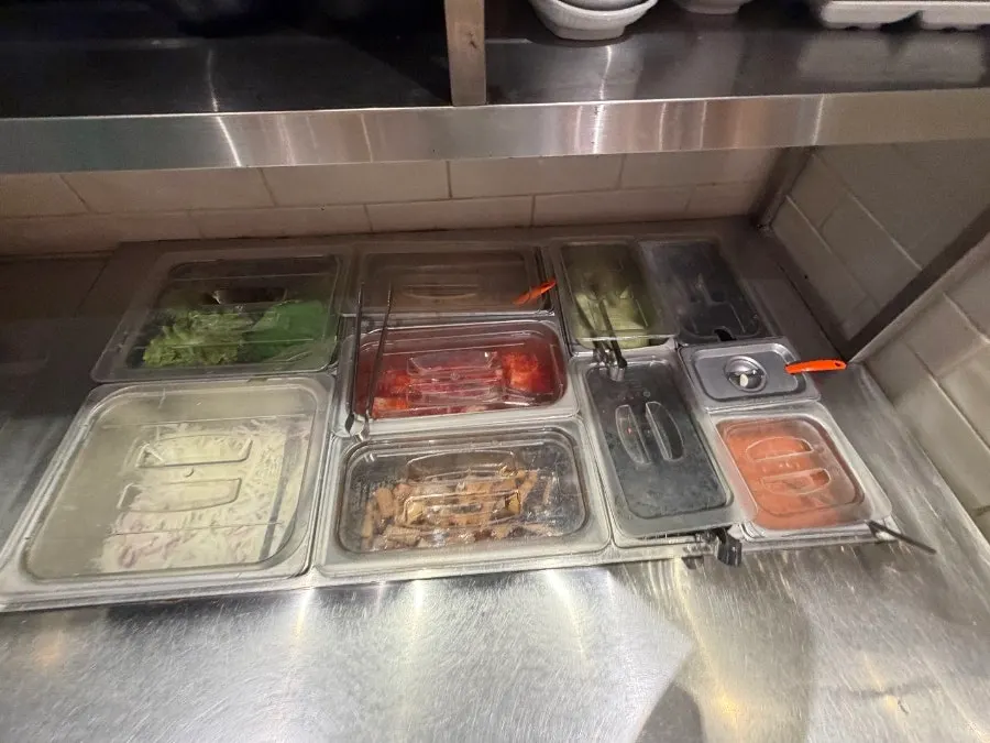 Self-bar side dish corner