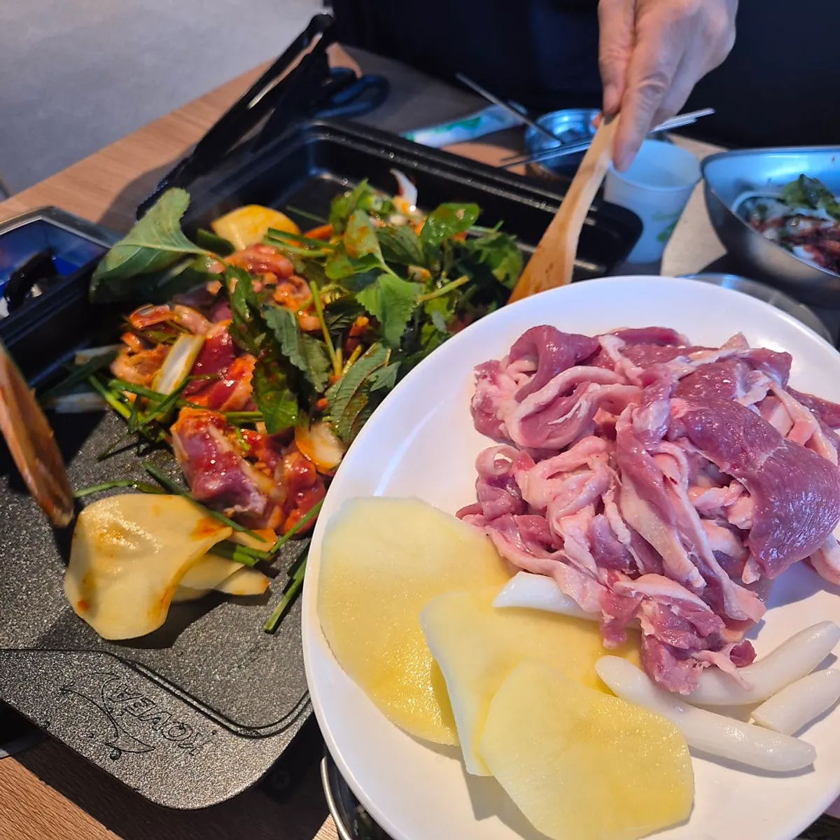 Half-and-half duck, 800g, with jumulleok and raw duck