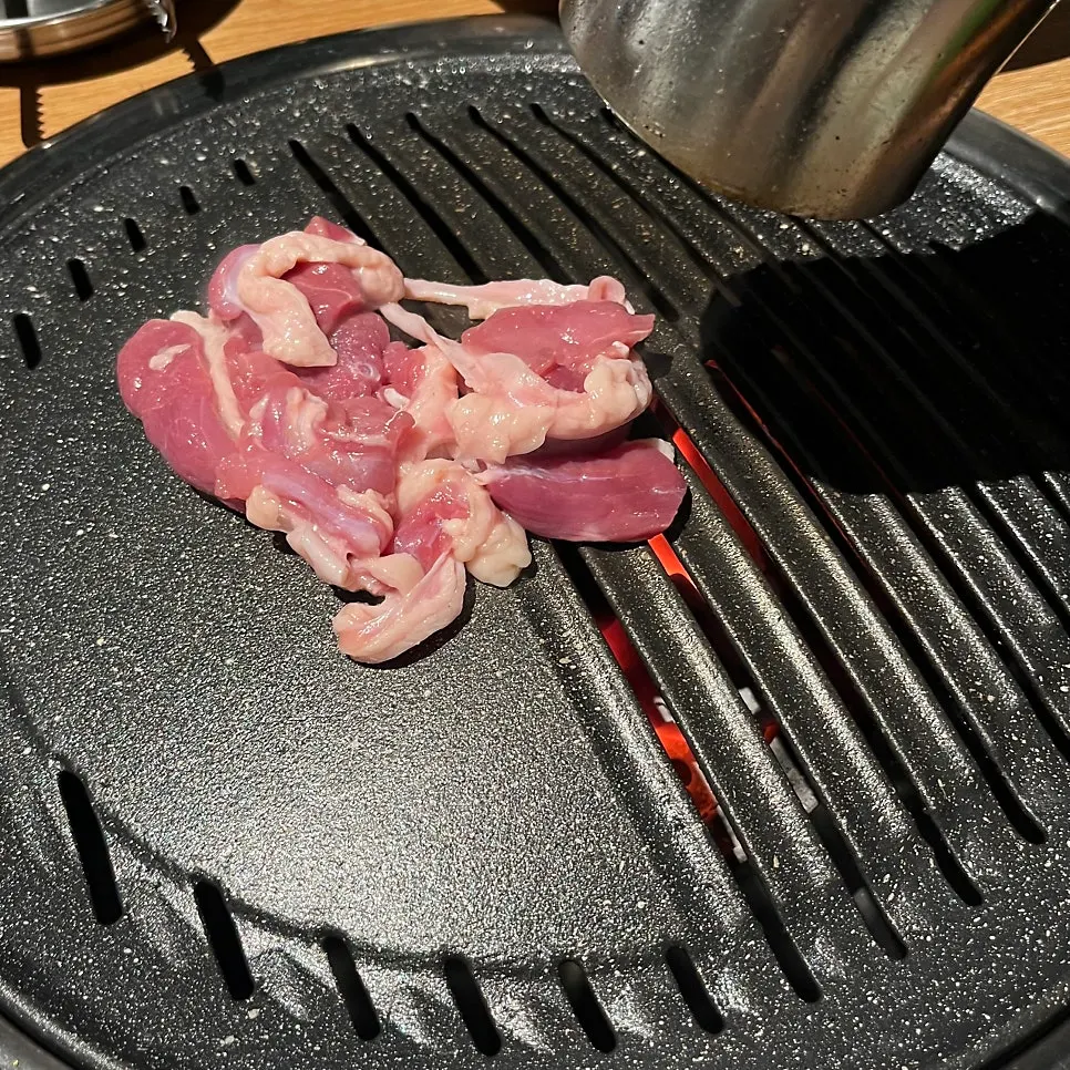 양념이 배어가는 오리주물럭 클로즈업