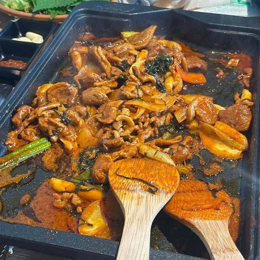 Spicy-sweet seasoned marinated duck