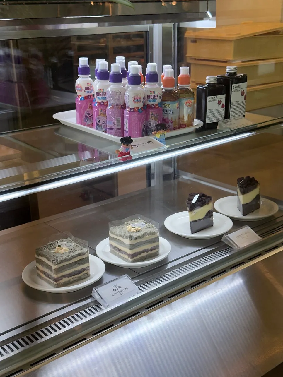 Kids' drinks and desserts on display