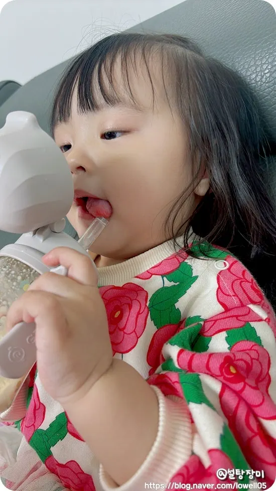 Milk snack with well-blended powder