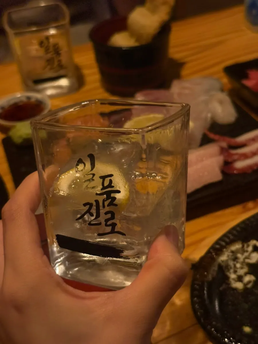 Finished Ilpum Jinro highball topped with tonic water