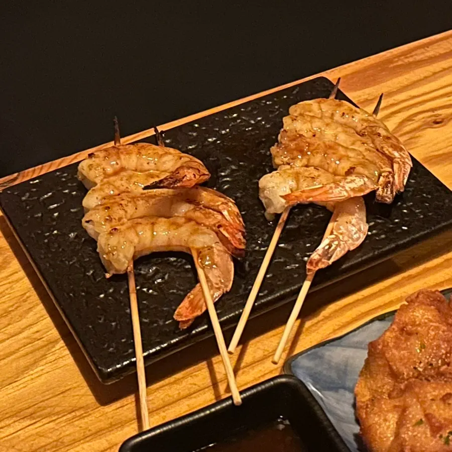 숯불에 구운 닭꼬치구이