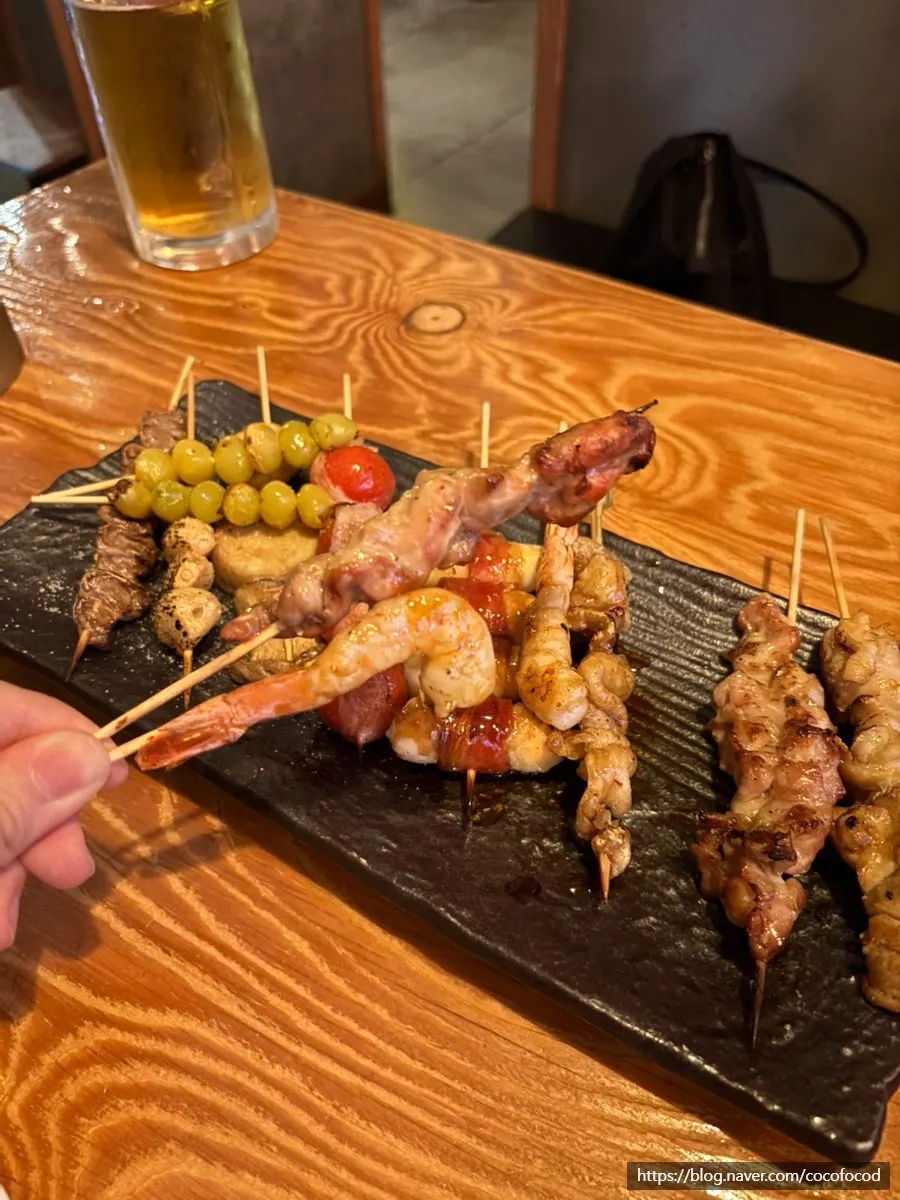 Sate jantung ayam dan udang yang digril