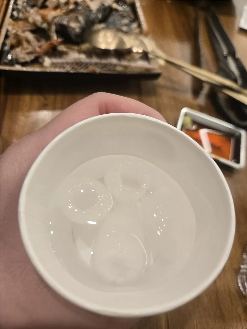 후식으로 담아온 아이스 커피