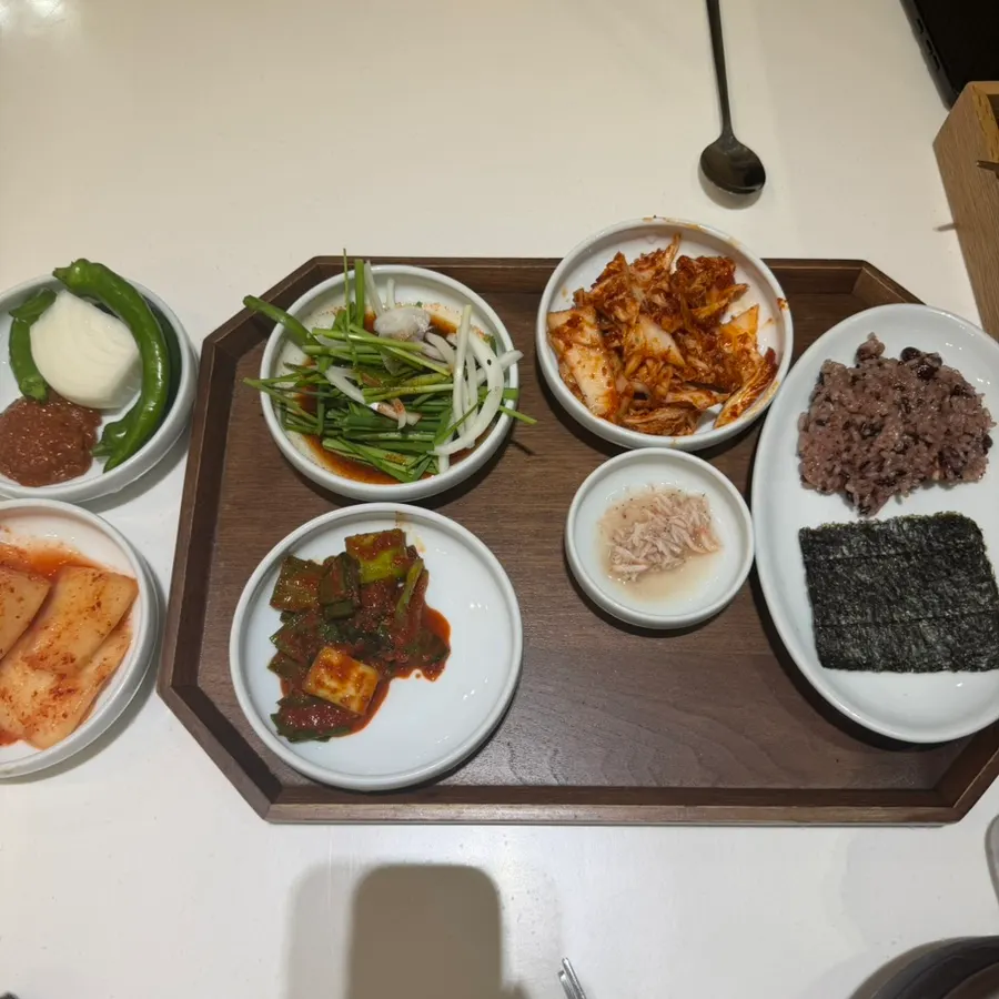 구전찬간 셀프 반찬바