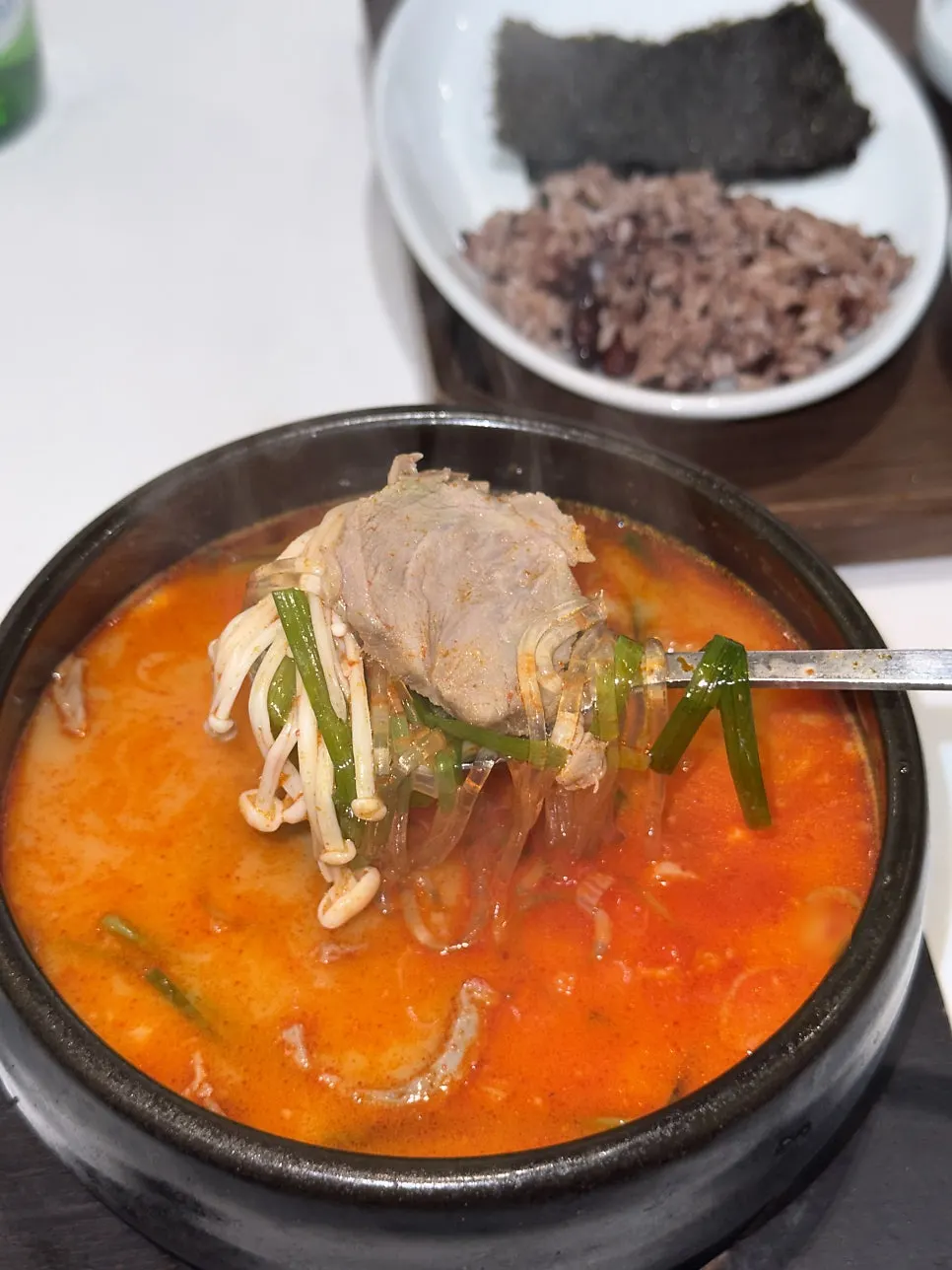 Lean meat toppings in the lean-meat gukbap