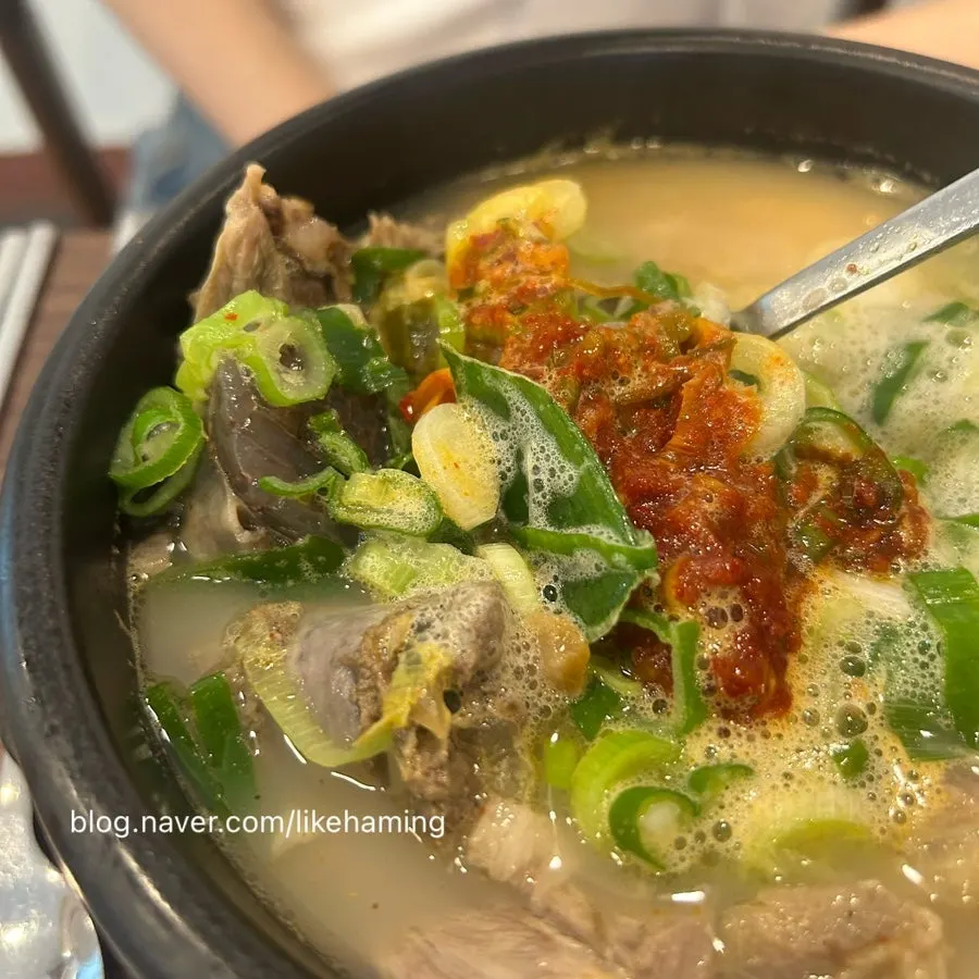 Sundae gukbap with spicy dadaegi stirred in