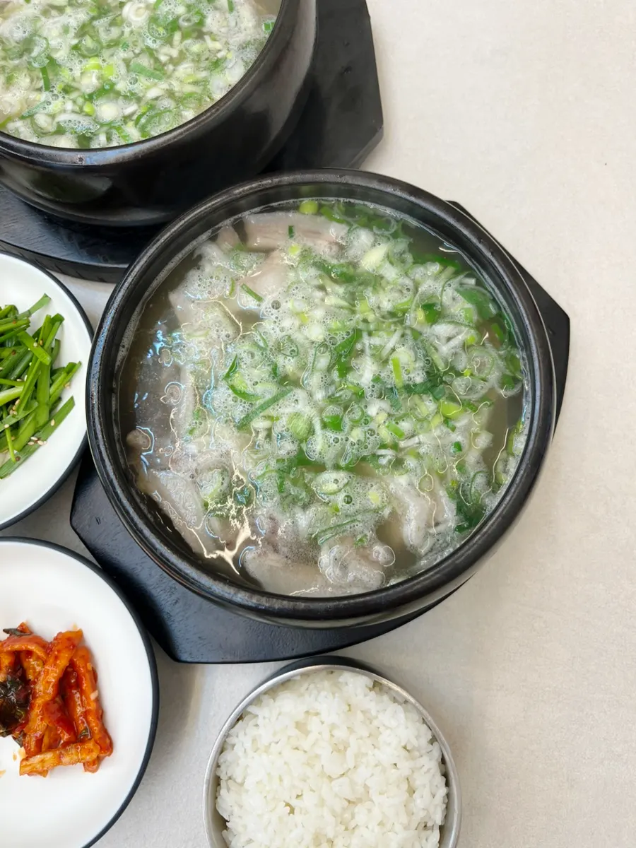 Inside the special sundaeguk with sausage, meat, and offal