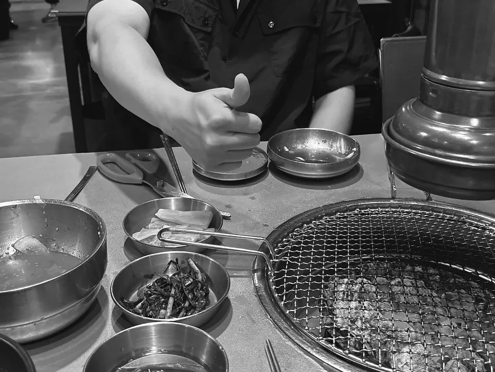 닭고기 올라간 초계비빔국수 스타일 식후냉면
