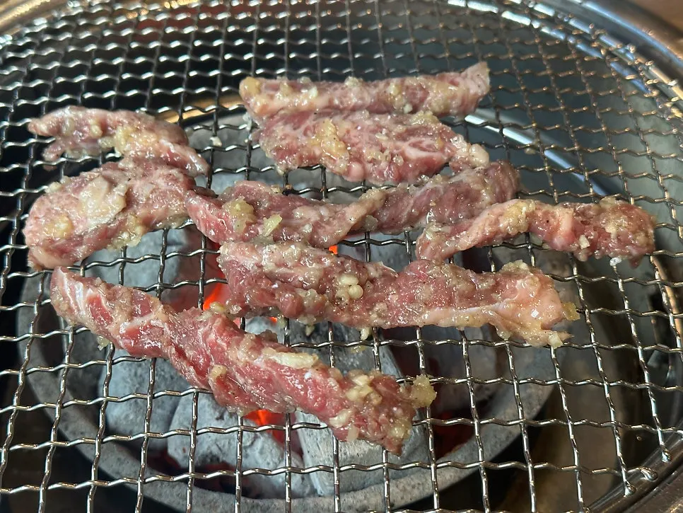 국고집 매장 입구 주변 모습
