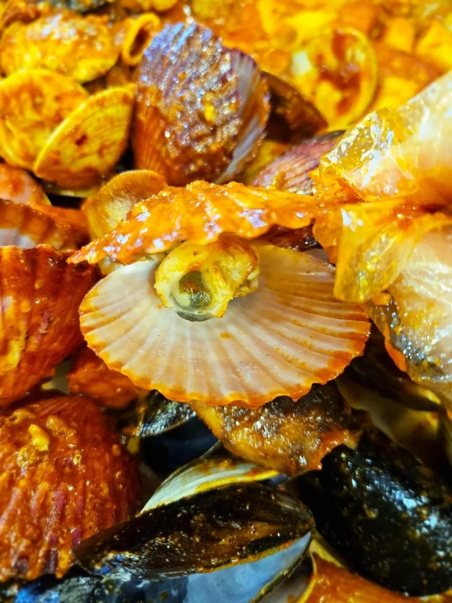 Extra ingredients served alongside the seafood boiling
