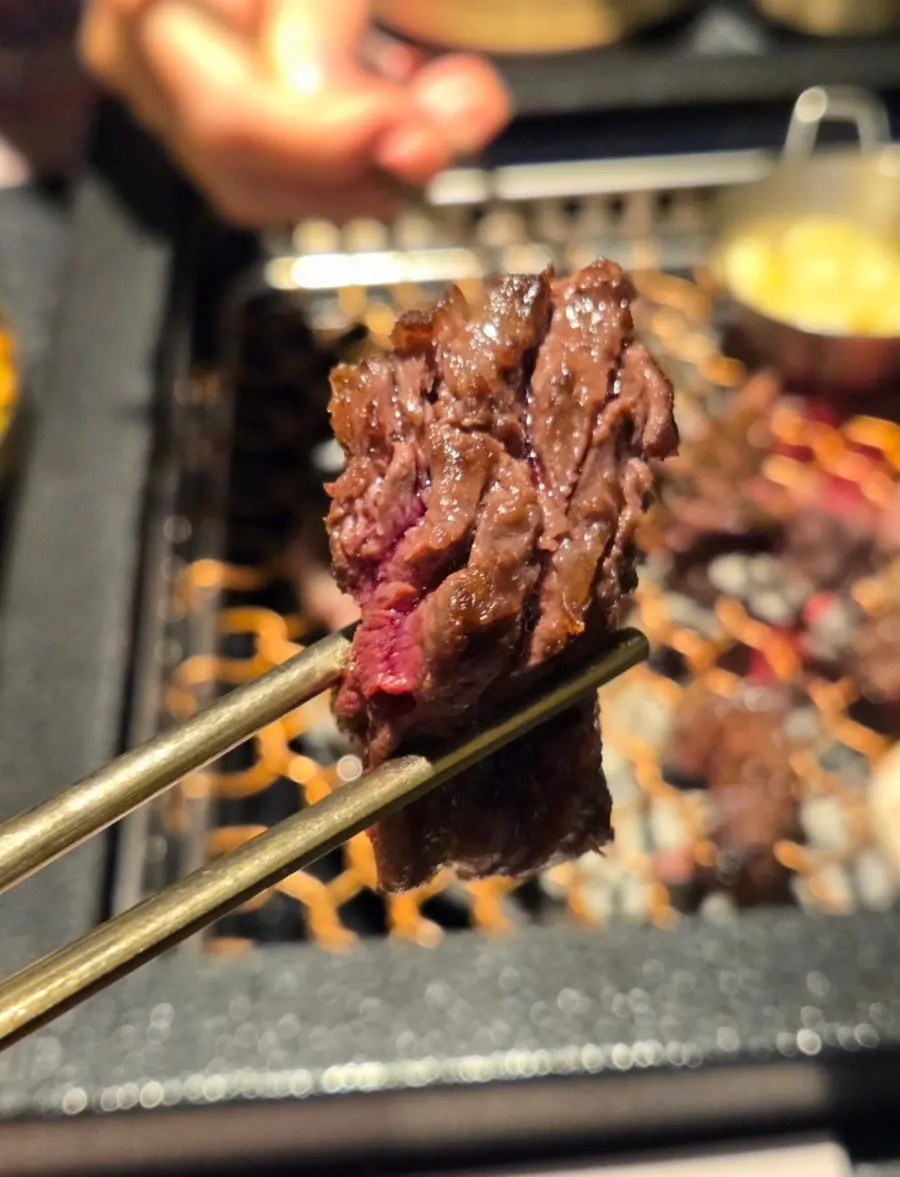 Grilled whole short rib meat