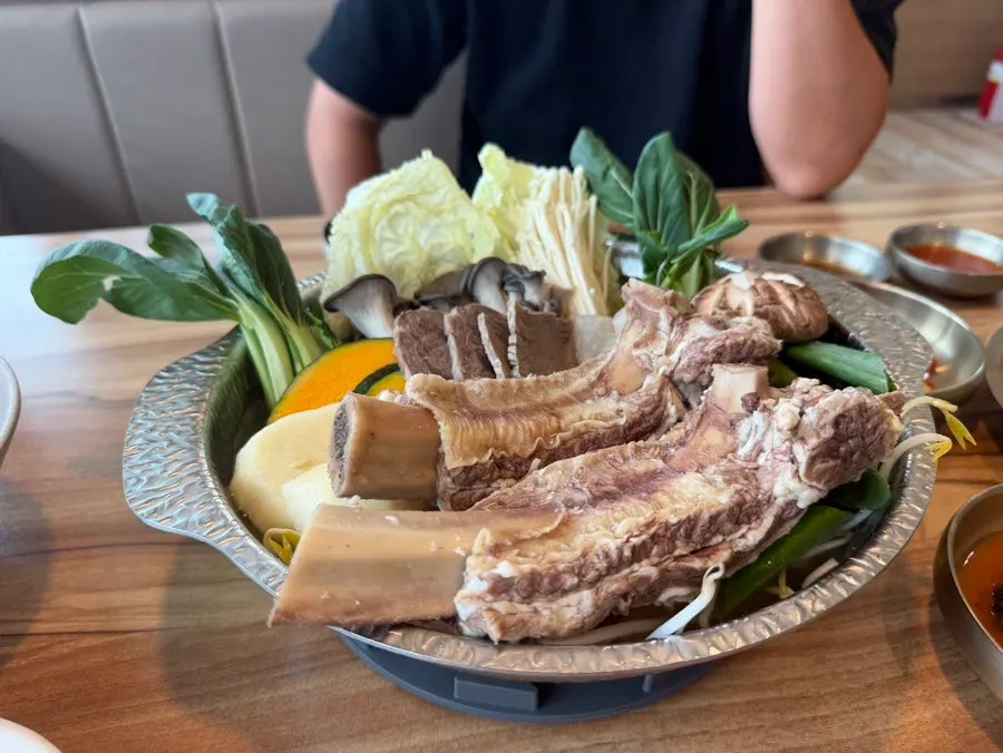 오픈 직후 한산한 국수화 남동구 본점 매장